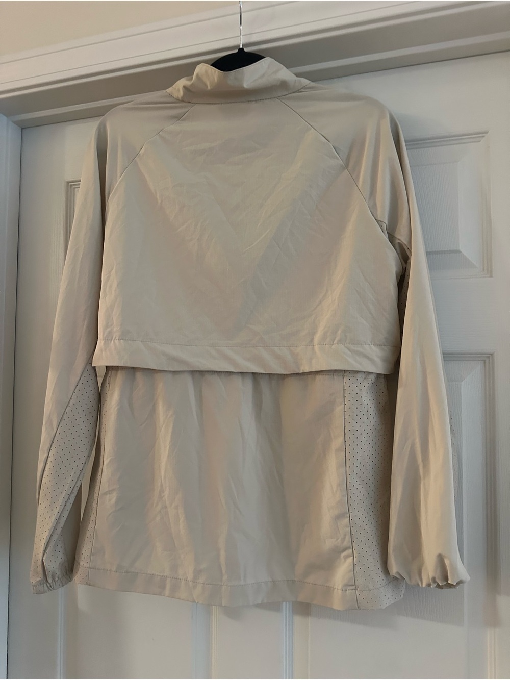 New Balance Women’s Quarter Zip Windbreaker - Picture 2 of 2